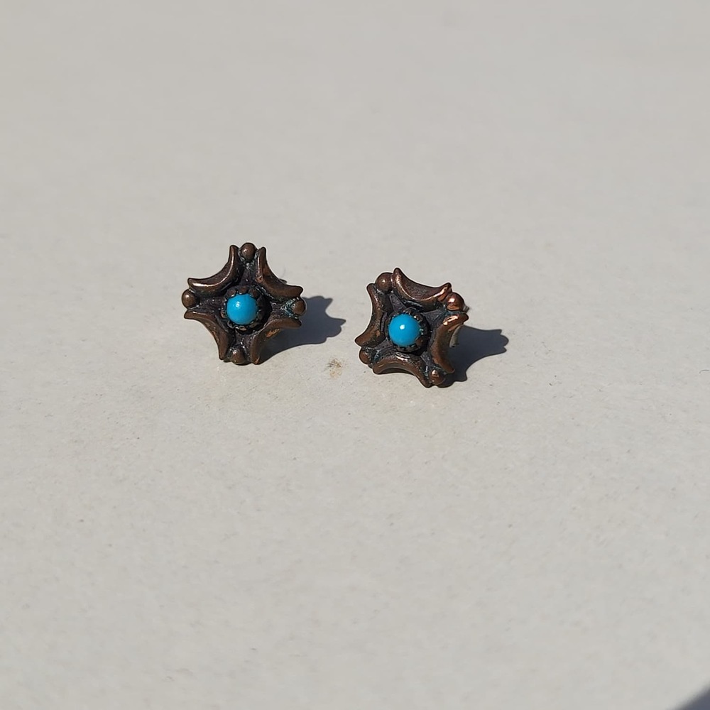 Vintage Bell Trading Post Copper Turquoise Stud Earrings Blue Southwestern